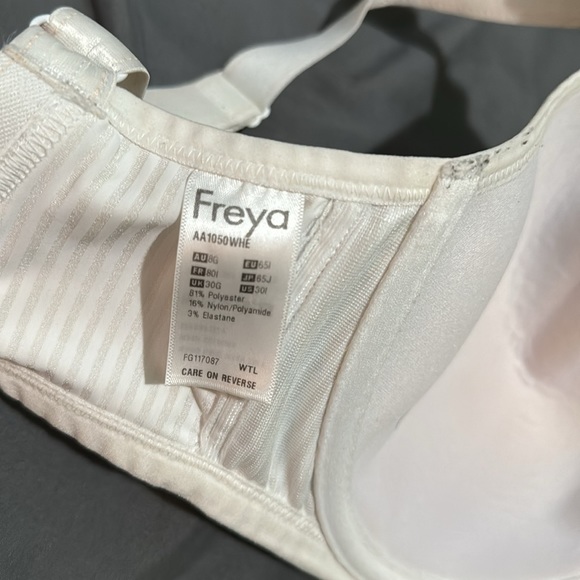 Freya Idol moulded underwire balcony bra - Picture 3 of 3